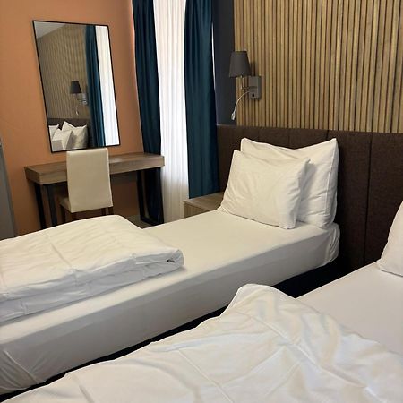 Nani City Hotel Цюрих Екстериор снимка