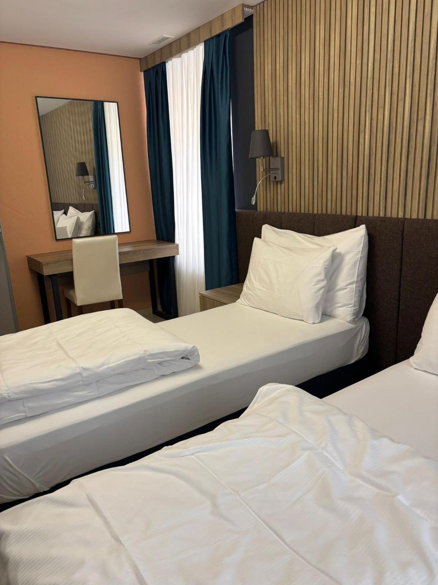 Nani City Hotel Цюрих Екстериор снимка